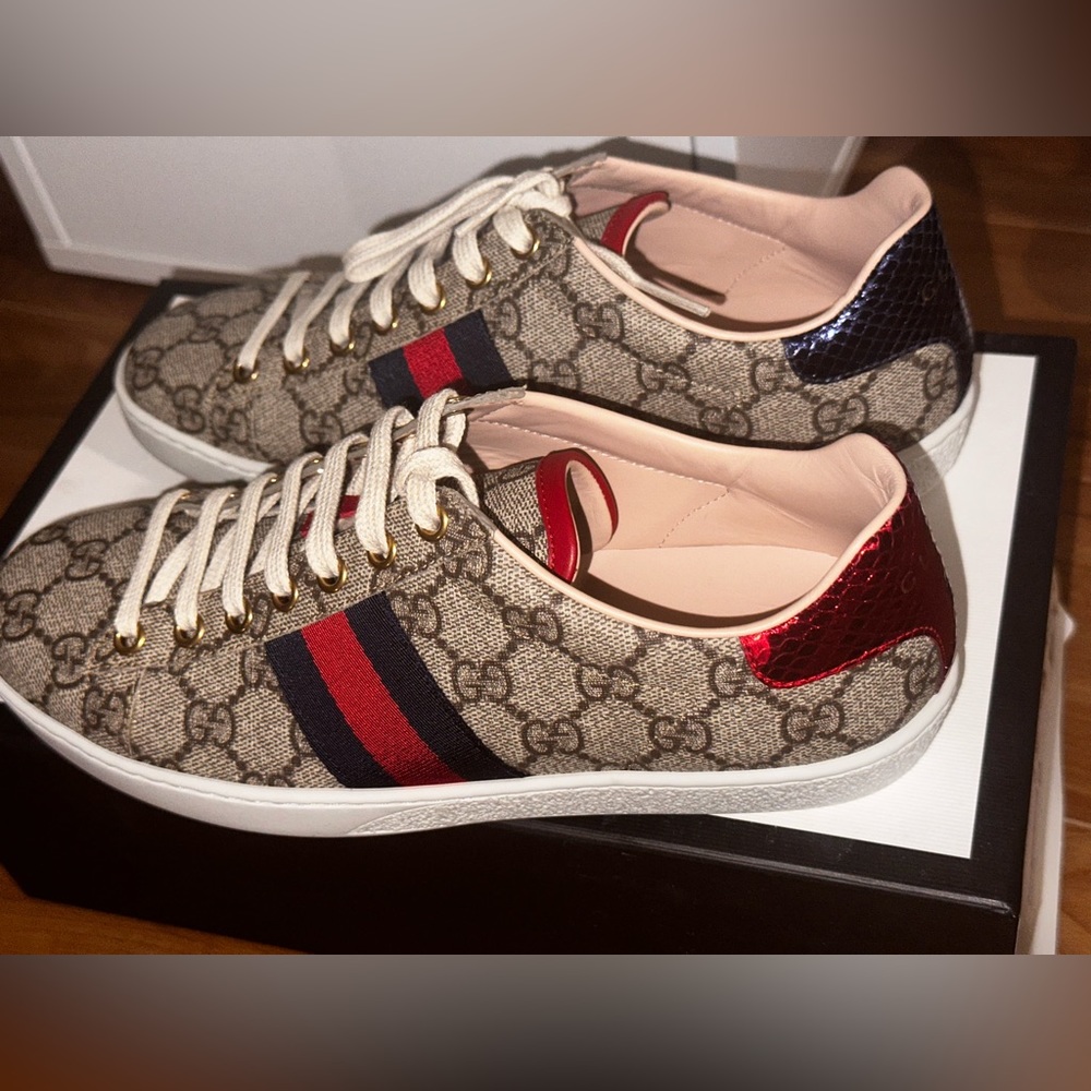 BRAND NEW GUCCI Women's Ace GG Supreme Canvas Low Top Lace Up Sneakers - 36.5